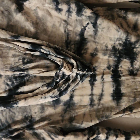 American Living size M tie dye - Picture 7 of 8